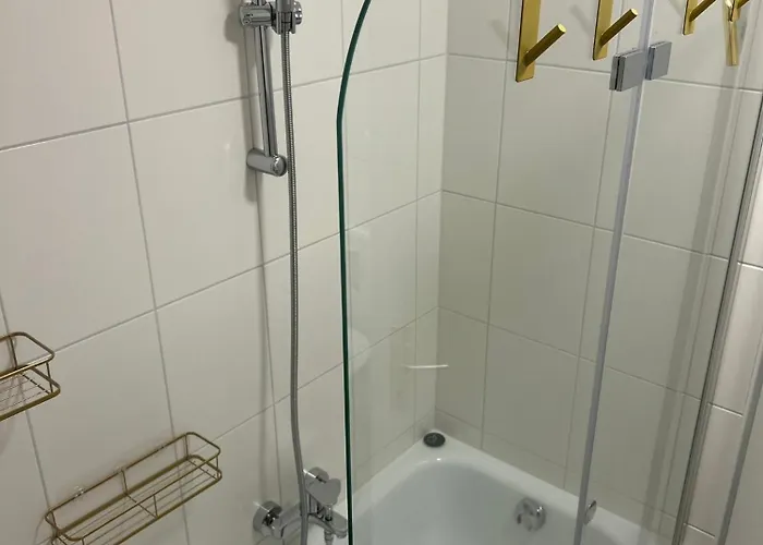 Lakeside Let-go Апартаменты *