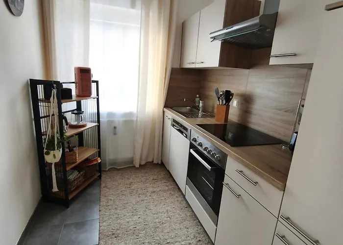 Lakeside Let-go アパート *